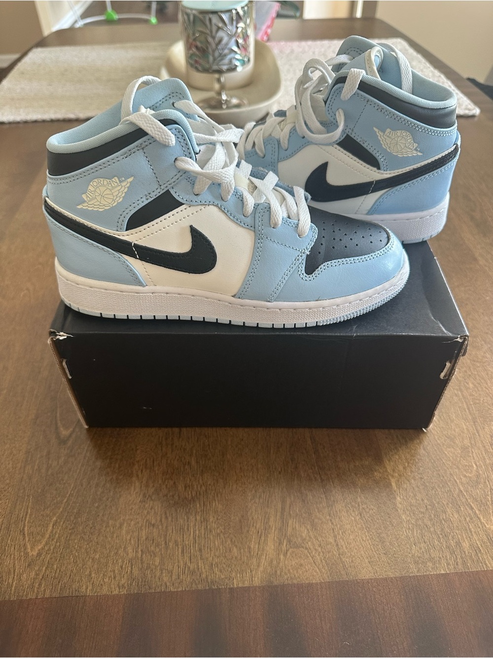 Nike Air Jordan 1 Mid Kids Light Blue, Black & White Sneakers Size 4